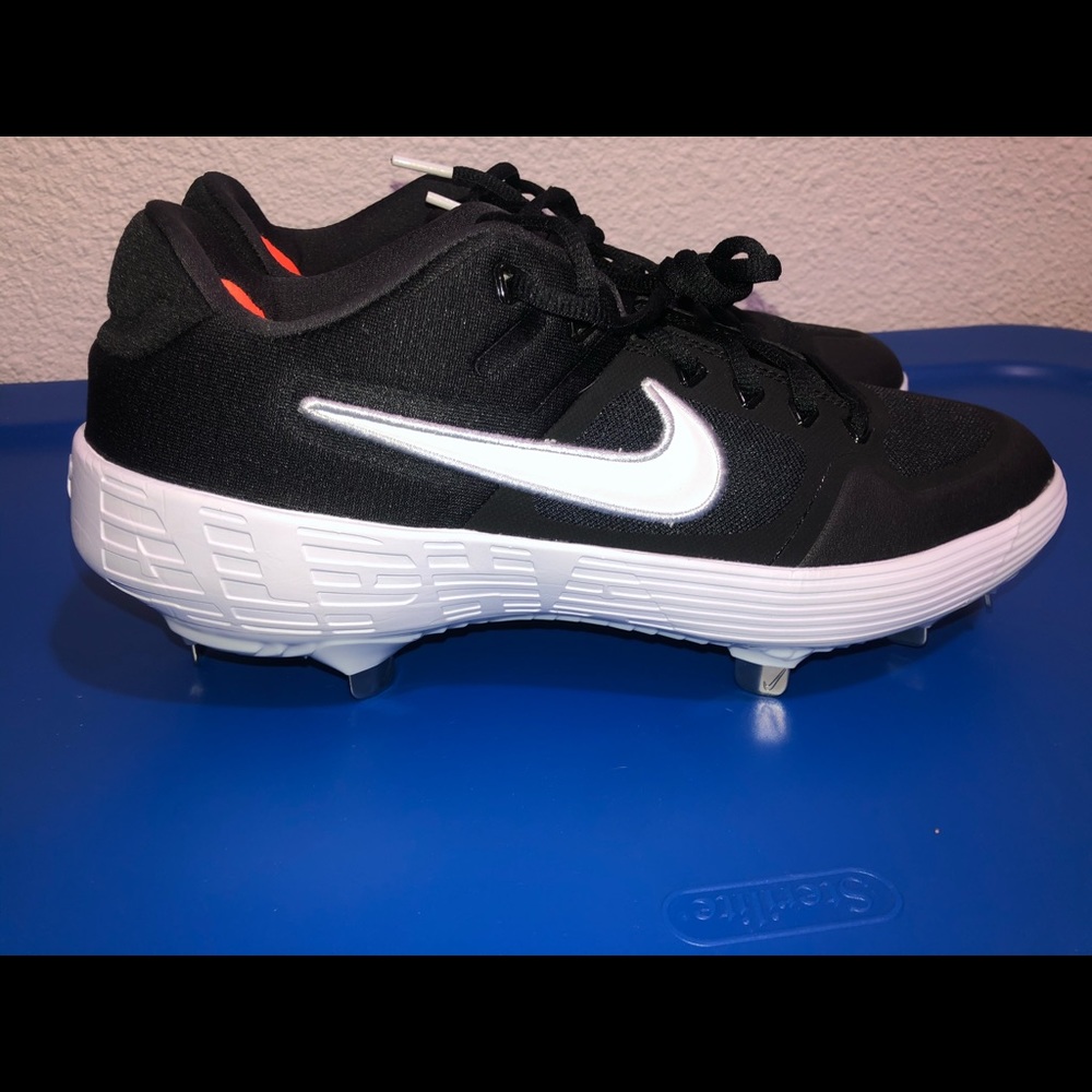 Nike Alpha Huarache Elite 2 Baseball Cleats